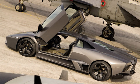 Lamborghini-reventon-super-jet-hot-wheels-2010